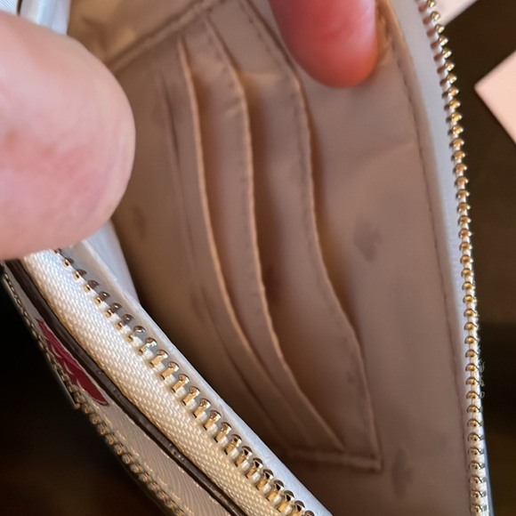 Kate Spade Shore Street Tinie Double Zip Wristlet Wallet Gift Presents Pink Box - Picture 3 of 4